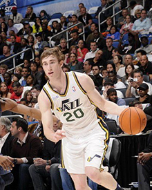 崛起并非偶 崛起并非偶