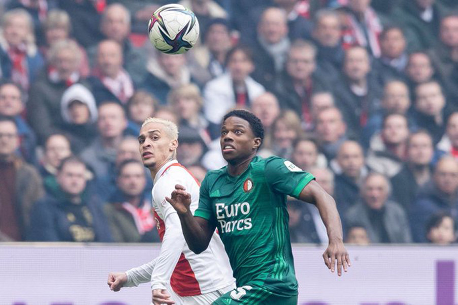 凭借防守稳 凭借防守稳